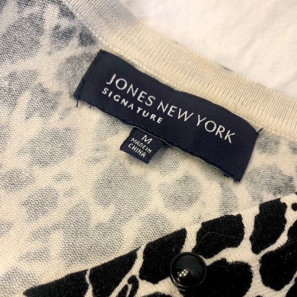 Jones New York Signature Women’s Sweater - Picture 5 of 5